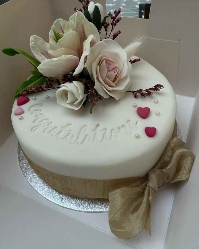Congratulations Magnolia Cake