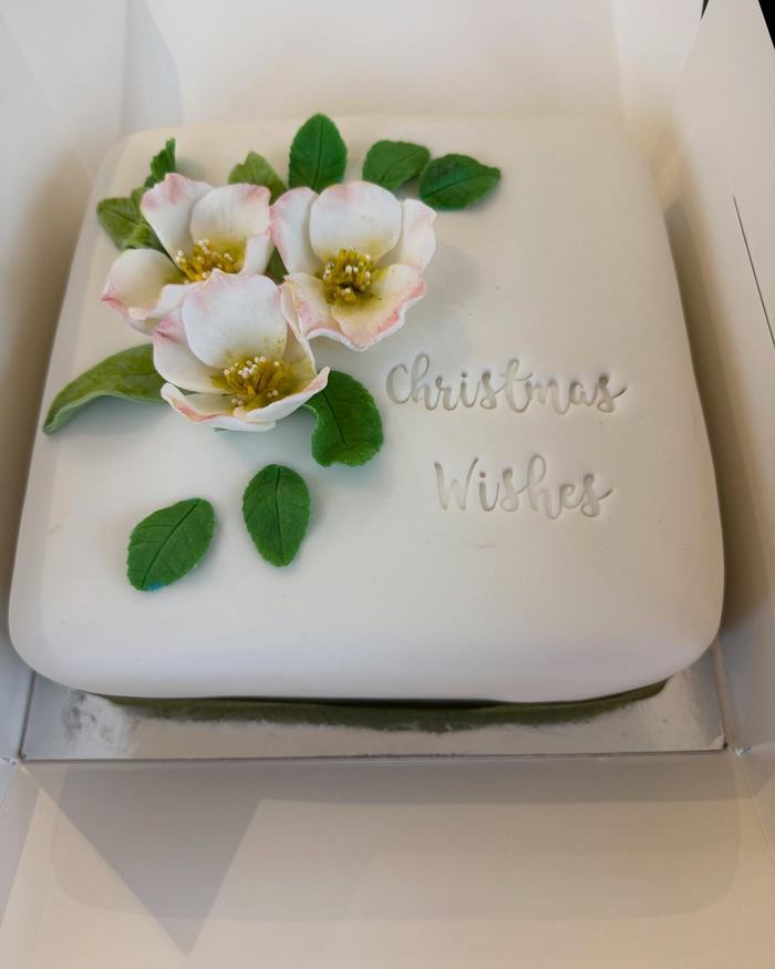 Christmas Wishes Cakes