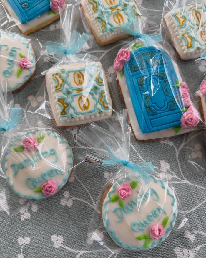 Iced Biscuit Favours